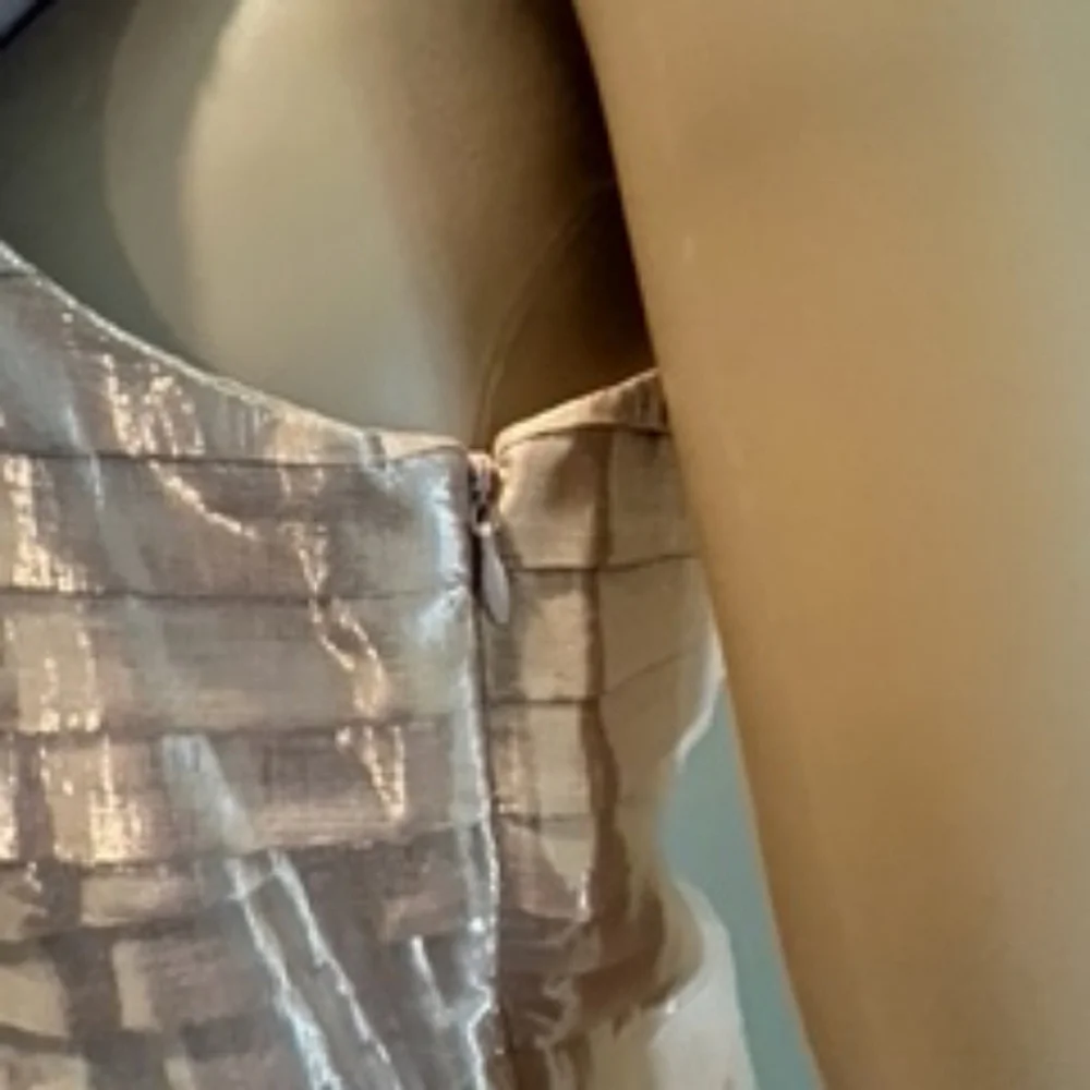 J Crew Rose Gold Strati Shell Tiered Metallic Pleated Tank Top. Size 2